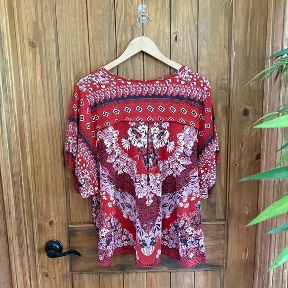 Free People Luly Oversized Floral Printed Knit Top in Combo Bella Rosa - Picture 5 of 10